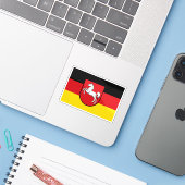 Vlag van de deelstaat Nedersaksen, Duitsland Sticker (Laptop met iPhone)