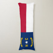 vlag van de staat North Carolina Lichaamskussen (Voorkant Verticaal)