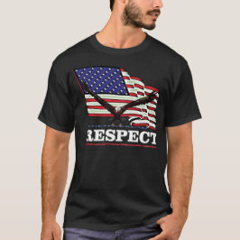 Vlag van de VS met adelaar boven Respect uitgehouw T-shirt