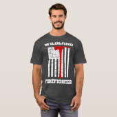 Vlag van de wilde brandweervrouw bij Pulaski T-shirt (Voorkant volledig)