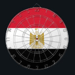 Vlag van Egypte Dartbord<br><div class="desc">Vlag van Egypte: Het bestaat uit drie horizontale banden,  rood,  wit en zwart,  met het nationale embleem van Egypte.</div>