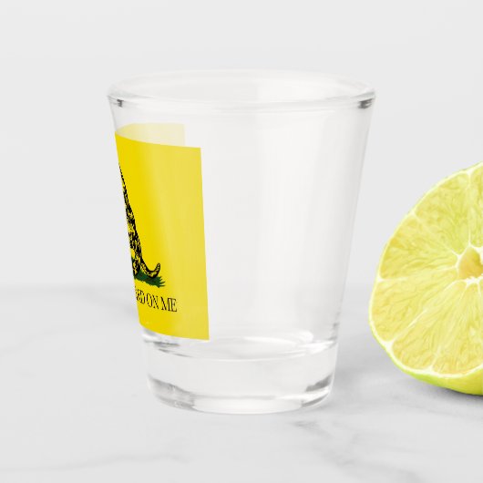 Vlag van Gadsden (niet op mij lezen) (slangenvlag) Shot Glas (Rechts)