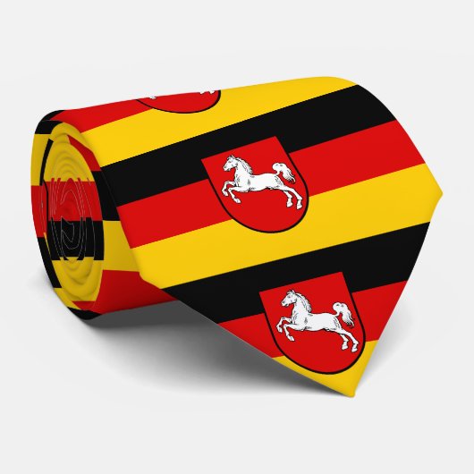 Vlag van het Stropdas van Nedersaksen (Opgerold)