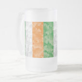 Vlag van Ierland met een shamrockpatroon Matglas Bierpul (Voorkant links)