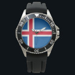Vlag van IJsland Horloge<br><div class="desc">Dit ontwerp is voorzien van de nationale vlag van IJsland, een Noords eiland in de Noord-Atlantische Oceaan. Het is het dunst bevolkte land in Europa. De grootste stad en hoofdstad van IJsland is Reykjavík. De IJslandse cultuur is gebaseerd op het Scandinavische erfgoed van het land. De meeste IJslanders zijn afstammelingen...</div>