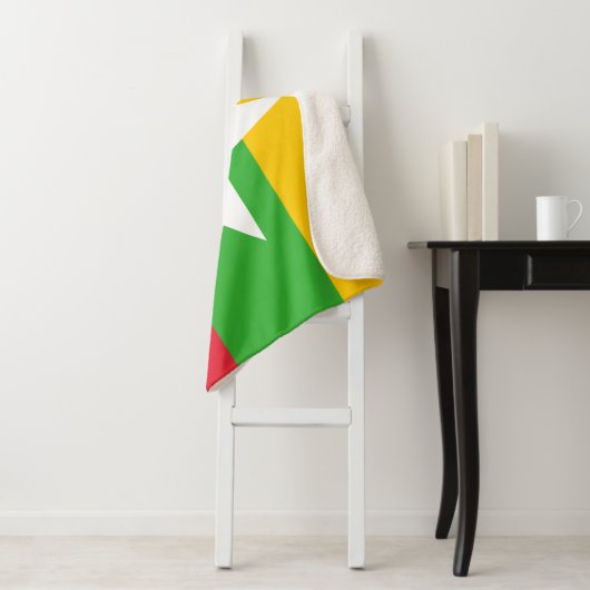 Vlag van Myanmar (Birma) Sherpa Deken (In situ)