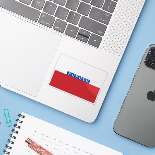 Vlag van Rurutu Sticker (Laptop met iPhone)