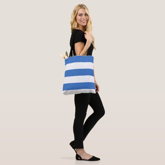 Vlag van Tallinn, Estland Tote Bag (Op model)
