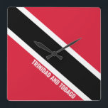Vlag van Trinidad en Tobago Dazzling Patriotic Vierkante Klok<br><div class="desc">De vlag van Trinidad en Tobago Dazzling Patriotic Square Wall Clock in de kleuren en de elementen van de nationale vlag van Trinidad en Tobago die de voorkant van de klok bedekt. De nationale vlagkleuren worden aangevuld met de tekst "Trinidad en Tobago" onderaan. De tekst kan volledig worden aangepast met...</div>