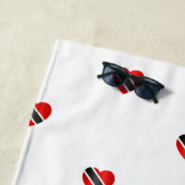 Vlag van Trinidad en Tobago hartslag met naam op W Strandlaken (In situ)