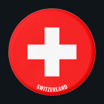Vlagencharmeringspatriottiek in Zwitserland Magneet<br><div class="desc">Zwitserland Flag charming Patriotic Magnet met de Zwitserse vlag die over de magneet wordt weergegeven. De naam van het land is subtiel geïntegreerd in het ontwerp onderaan. De tekst kan volledig worden aangepast met de functie "Aanpassen!". Dit mooie Zwitserland Magnet is het stijlvolle geschenk voor elke gelegenheid. © 2022 Landen...</div>
