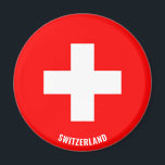 Vlagencharmeringspatriottiek in Zwitserland Magneet<br><div class="desc">Zwitserland Flag charming Patriotic Magnet met de Zwitserse vlag die over de magneet wordt weergegeven. De naam van het land is subtiel geïntegreerd in het ontwerp onderaan. De tekst kan volledig worden aangepast met de functie "Aanpassen!". Dit mooie Zwitserland Magnet is het stijlvolle geschenk voor elke gelegenheid. © 2022 Landen...</div>