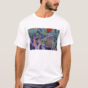 Vlaggen en Bloemen in Philipsburg Montana T-shirt