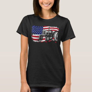 Vlaggentractor Barnyard Harvest Farming Barn Cat T-shirt