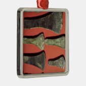 vlakke assen, prehistorisch metalen ornament (Rechts)