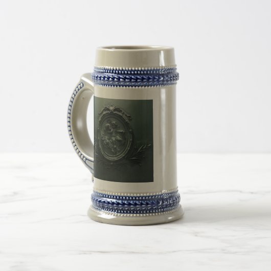 "Vlamgeschaalde sereniteit: een boeiende fusie van Bierpul (Voorkant links)