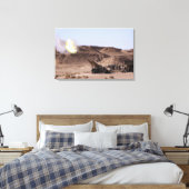Vlammen en rook komen uit de muilmond. canvas afdruk (Insitu (Slaapkamer))