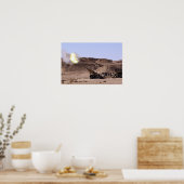 Vlammen en rook komen uit de muilmond. poster (Keuken)