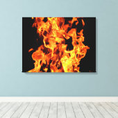 Vlammen Uitgerekte Canvas Print (Insitu (Houten vloer))