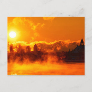 Vlammende ochtendzonsopgang in Helsinki, briefkaar Briefkaart