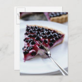 Vlees dat bosbessen snijdt op bord briefkaart (Voorkant / Achterkant)
