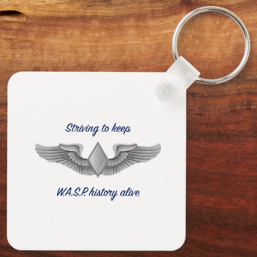 Vleugels van haar eigen sleutelhanger (Achterkant)