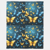 Vleugels van vreugde: Blauwe en gele vliegende vli Fleece Deken (Voorkant)