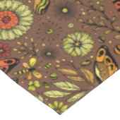 Vliegen, dragonvlieg op kannamonbruin tafelkleed (Gekanteld)