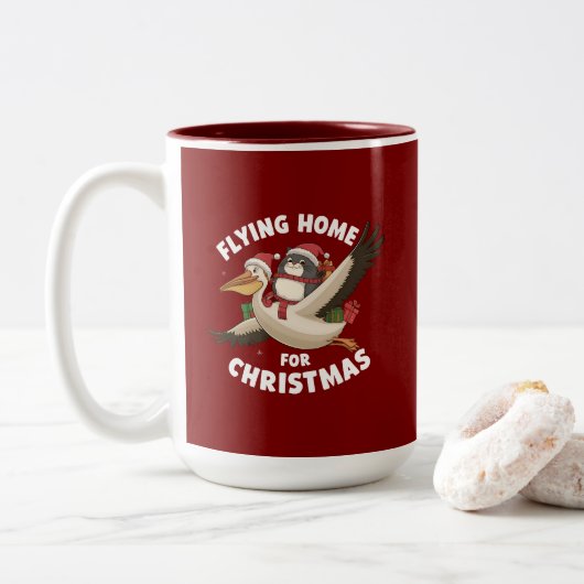 Vliegen naar huis voor Kerstmis Tweekleurige Koffiemok (Met donut)