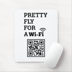 vliegen voor een WiFi-scan om QR-code aan te slui Muismat