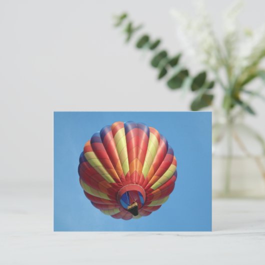 Vliegend hoog, bij xlta. briefkaart (Staand voorkant)