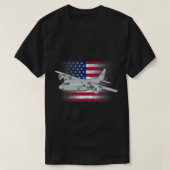 Vliegend militair vliegtuig C-130 van de Amerikaan T-shirt (Design voorkant)