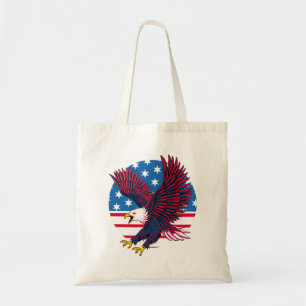 Vliegende adelaar en Amerikaanse vlag Tote Bag
