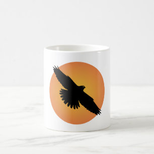 Vliegende arend voor de zon koffiemok