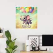 Vliegende Baby olifant met aangepaste offerte, kin Poster (Thuiskantoor)