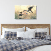 Vliegende Canadese ganzen Canvas Afdruk (Insitu (Slaapkamer))