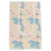 Vliegende dolfijn levert brieven illustratie medium cadeauzakje (Achterkant)