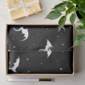 Vliegende draken en sterren op zwarte achtergrond tissuepapier (Geschenk)
