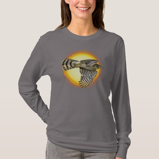 Vliegende Havik Vuur T-shirt (Voorkant)