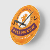 Vliegende heks erg eng Halloween Ronde Klok (Hoek)