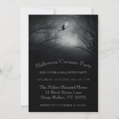 Vliegende heks Haunted Halloween Party nodiging Kaart (Voorkant)