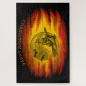 Vliegende heks met zwarte kat, halve nacht legpuzzel (Verticaal)