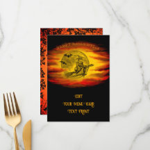 Vliegende heks met zwarte kat, halve nacht