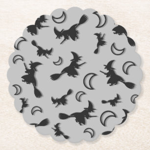 Vliegende heks onder halve maan op Halloweenavond  Kartonnen Onderzetters