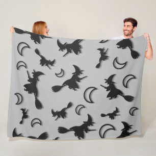 Vliegende heks tussen halve maan bij Halloween nac Fleece Deken