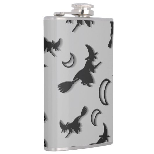 Vliegende heks tussen halve maan bij Halloween nac Heupfles (Rechts)