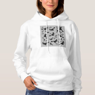 Vliegende heks tussen halve maan bij Halloween nac Hoodie