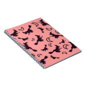 Vliegende heks tussen halve maan bij Halloween nac Notitieboek (Rechterzijde)