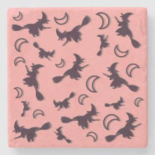 Vliegende heks tussen halve maan bij Halloween nac Stenen Onderzetter