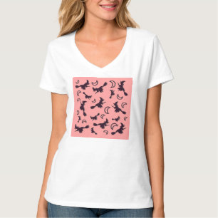 Vliegende heks tussen halve maan bij Halloween nac T-shirt
